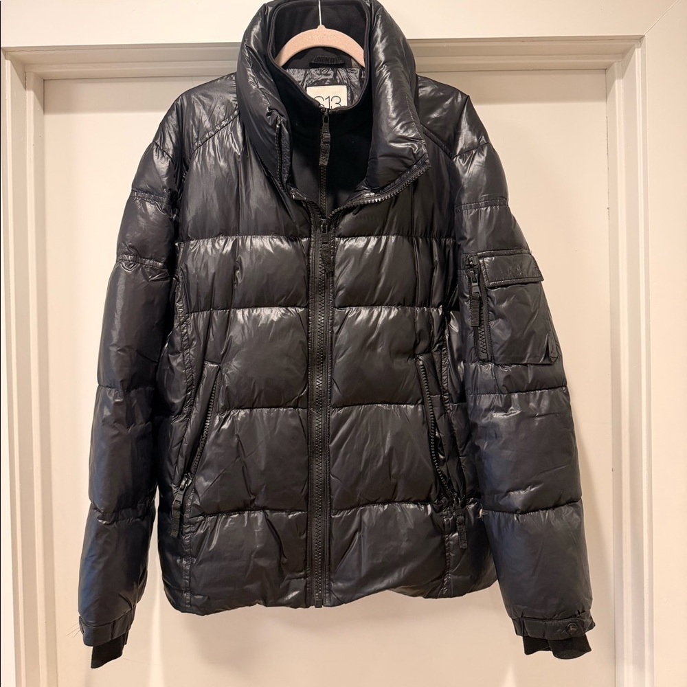 Men’s S13 black puffer jacket. Size large.